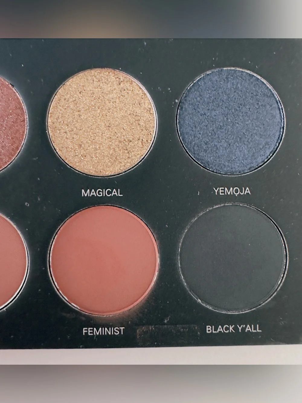 UOMA Beauty Black Magic Eyeshadow Palette - Poise